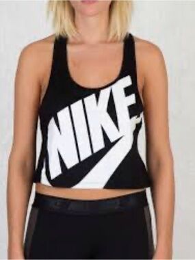NIKE | black crop racer back tank